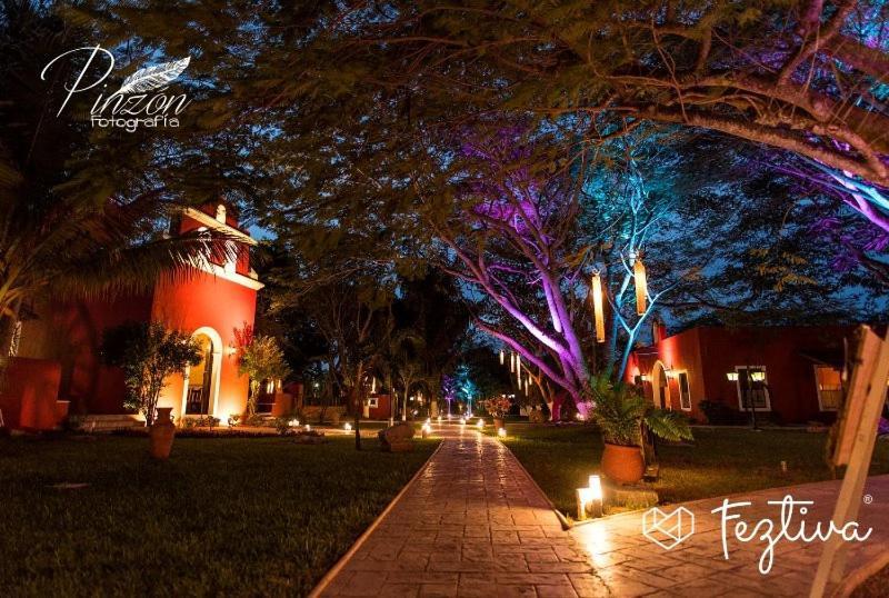 Hacienda Santa Cruz Merida Bagian luar foto